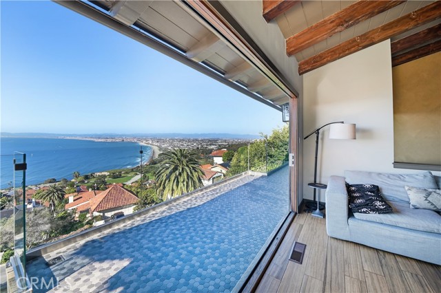 Detail Gallery Image 20 of 32 For 773 via Somonte, Palos Verdes Estates,  CA 90274 - 4 Beds | 3 Baths