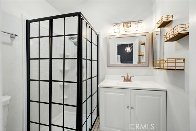 14937 Sherman Way, Van Nuys CA: https://media.crmls.org/medias/5b640f1e-94aa-4926-9245-4b3138fcfae4.jpg