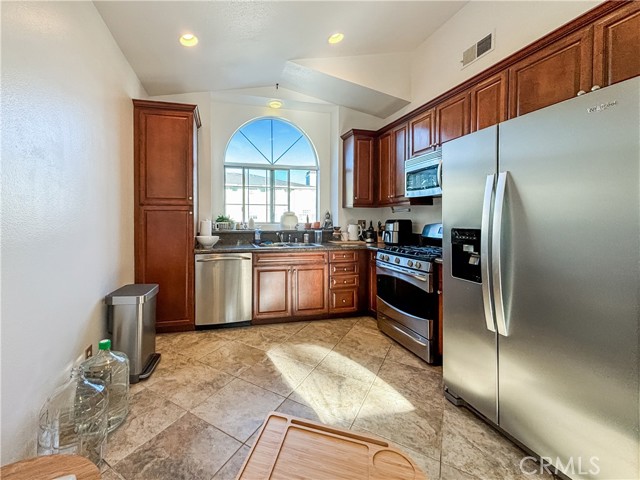 Detail Gallery Image 5 of 10 For 23412 Pacific Park Drive 7b,  Aliso Viejo,  CA 92656 - 1 Beds | 1 Baths