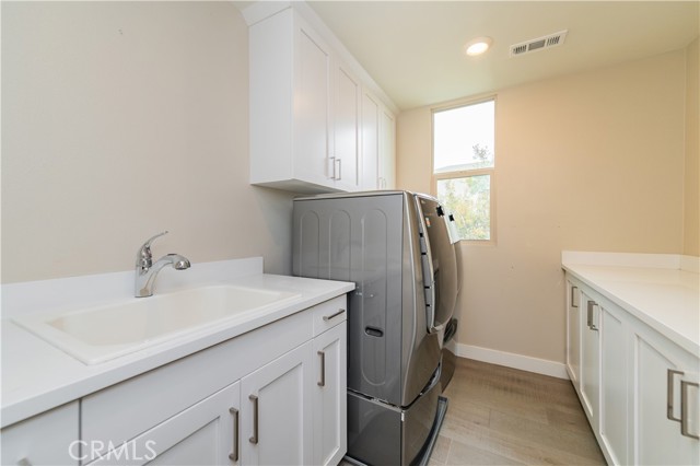 111 Bosque, Irvine CA: https://media.crmls.org/medias/5b64ad53-7d76-4d01-9382-4a1e6ce8ea75.jpg