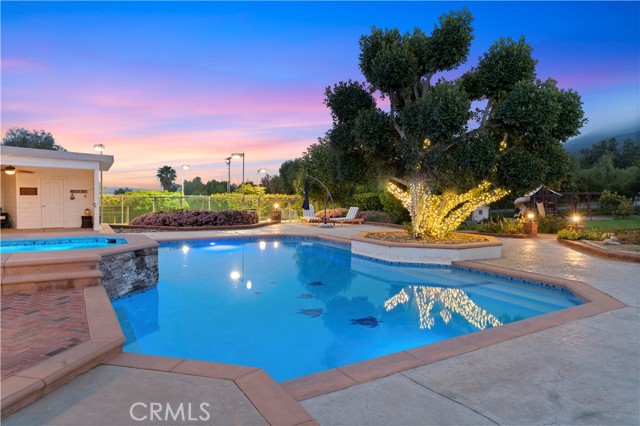 Detail Gallery Image 7 of 75 For 1331 Hidden Springs Dr, Corona,  CA 92881 - 7 Beds | 6/2 Baths