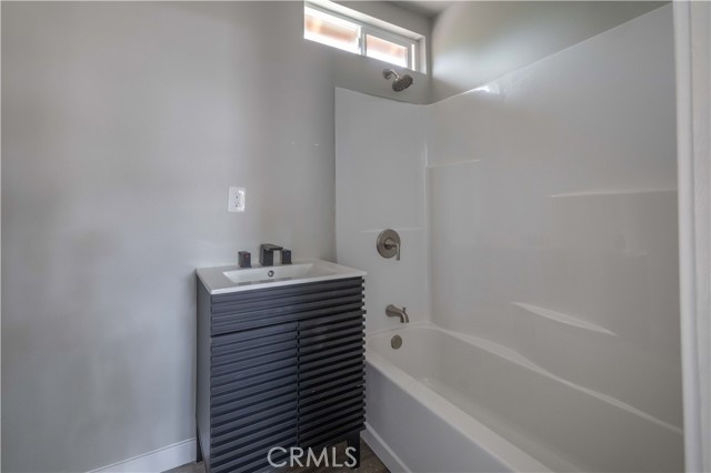 Detail Gallery Image 9 of 14 For 624 Temple Ln, Big Bear Lake,  CA 92315 - 1 Beds | 1 Baths