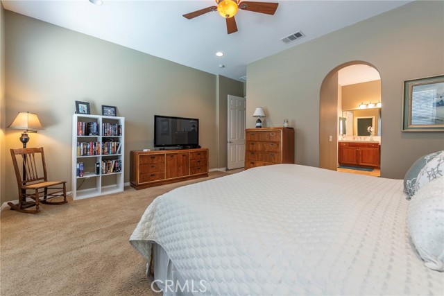 Detail Gallery Image 40 of 53 For 31118 Lilac Way, Temecula,  CA 92592 - 4 Beds | 2/1 Baths