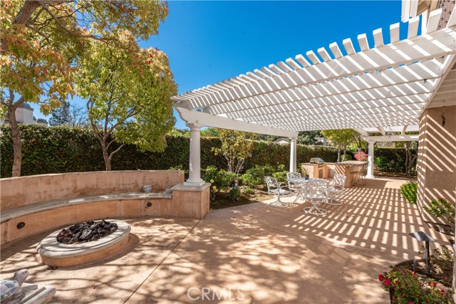 9 Sunrise, Irvine CA: https://media.crmls.org/medias/5b66c5b9-24a5-4872-8619-98c3b3727aa5.jpg