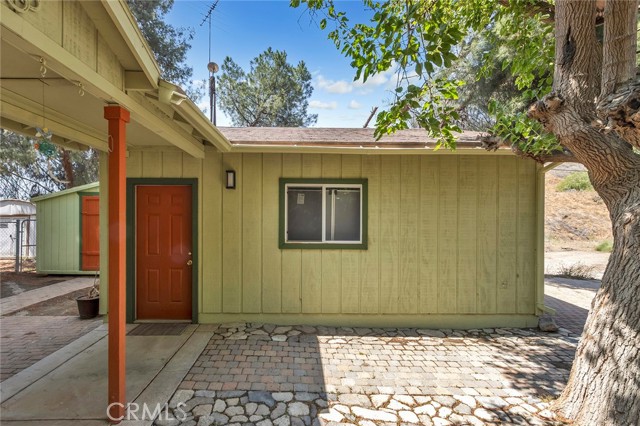 11101 Spanish Hills Dr, Corona CA: https://media.crmls.org/medias/5b66d8a0-ffde-4dae-ab29-e155ebfeb154.jpg