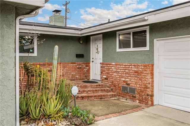 Detail Gallery Image 4 of 51 For 1005 E Woodland Ln, Glendora,  CA 91741 - 4 Beds | 3 Baths