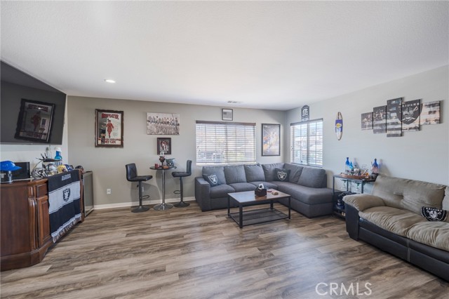 Detail Gallery Image 20 of 32 For 2295 Shanna Carle Dr, Corona,  CA 92882 - 4 Beds | 3/1 Baths