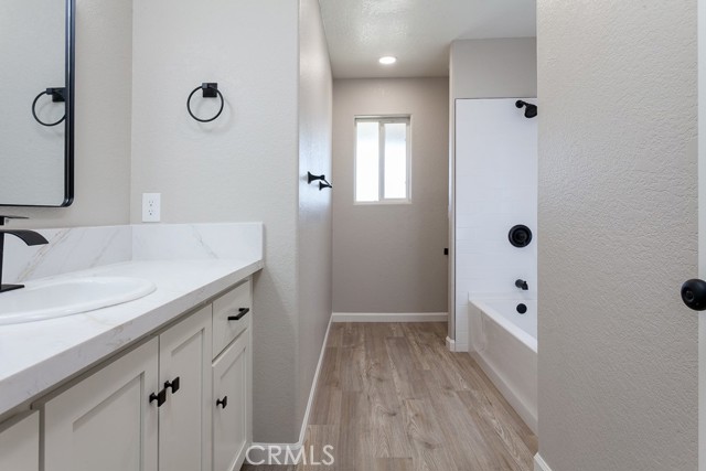 7087 W Avenue A, Rosamond CA: https://media.crmls.org/medias/5b68afd4-baf1-4a4f-a46f-b64854f7a3bb.jpg