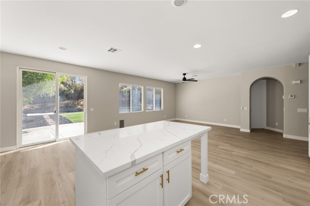 Detail Gallery Image 16 of 49 For 32106 Poppy Way, Lake Elsinore,  CA 92532 - 3 Beds | 2 Baths