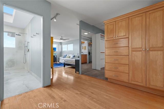 1800 Highland Avenue, Manhattan Beach CA: https://media.crmls.org/medias/5b696f95-42ca-4493-9315-38b92735e443.jpg