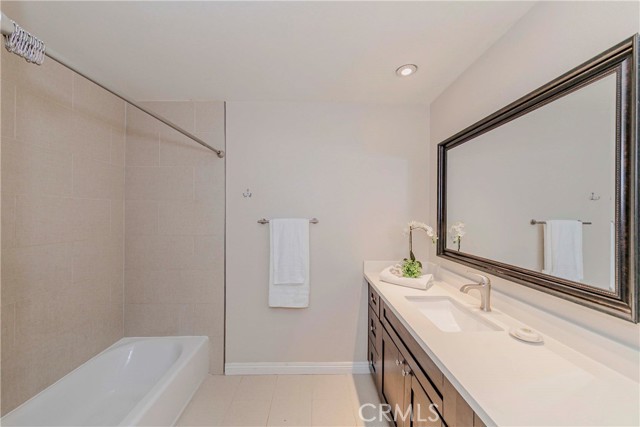 2422 Coventry Circle, Fullerton CA: https://media.crmls.org/medias/5b69c351-3dc3-4084-bcbc-1bb85166fb43.jpg