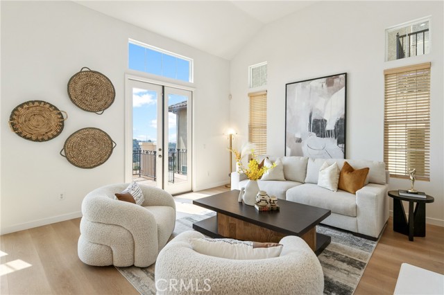 928 Kingsford Street, Monterey Park CA: https://media.crmls.org/medias/5b6a26e5-9db1-45ec-98dd-b9fd385b2d65.jpg