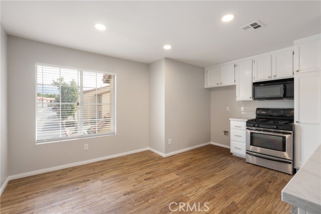 Detail Gallery Image 6 of 25 For 1365 Crafton #2101,  Mentone,  CA 92359 - 3 Beds | 2 Baths