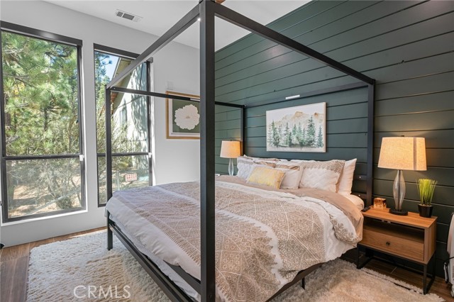 807 Cameron Drive, Big Bear Lake, CA 92315