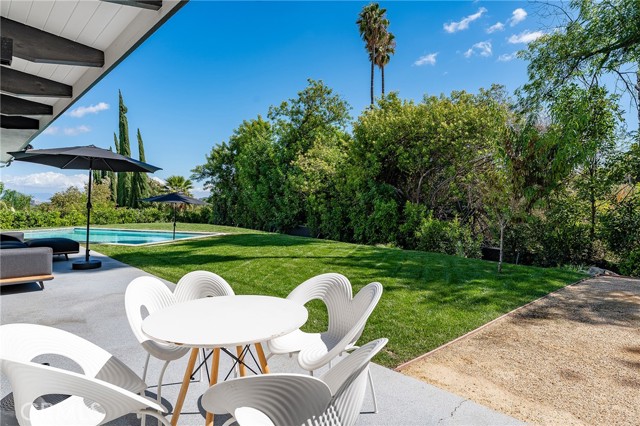 Detail Gallery Image 34 of 53 For 5700 El Canon Ave, Woodland Hills,  CA 91367 - 3 Beds | 3 Baths