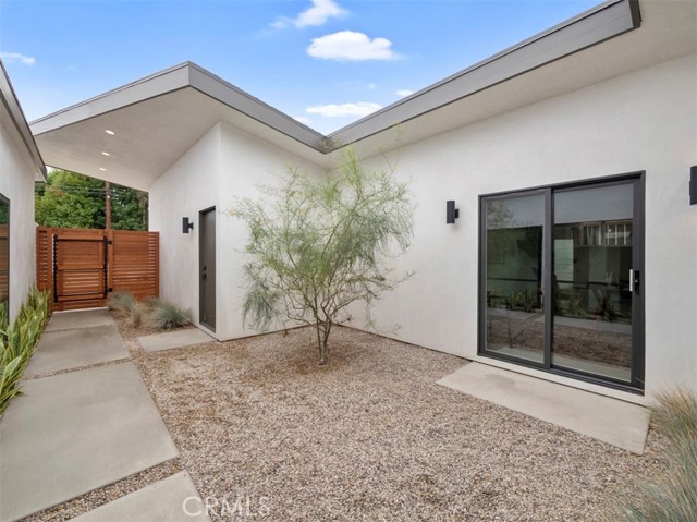 5b6bb72c 0f9c 414c B851 05b9186a7522