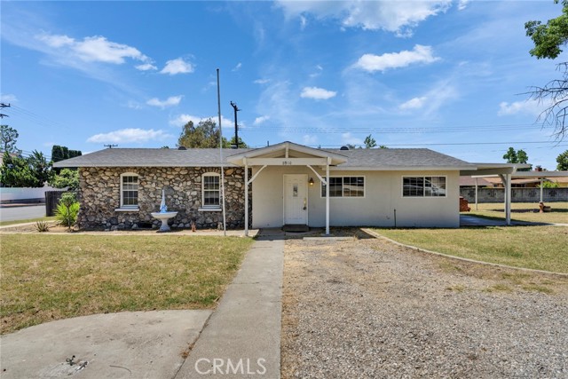 6910 Carnelian Street, Rancho Cucamonga CA: https://media.crmls.org/medias/5b6c088a-6d93-457e-826d-13ee52e44605.jpg