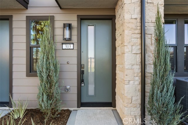 Front Image Thumbnail for CRLG25271346