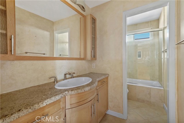 3201 Highland Avenue, Manhattan Beach, California 90266, 3 Bedrooms Bedrooms, ,2 BathroomsBathrooms,Residential,Sold,Highland,SB22230907