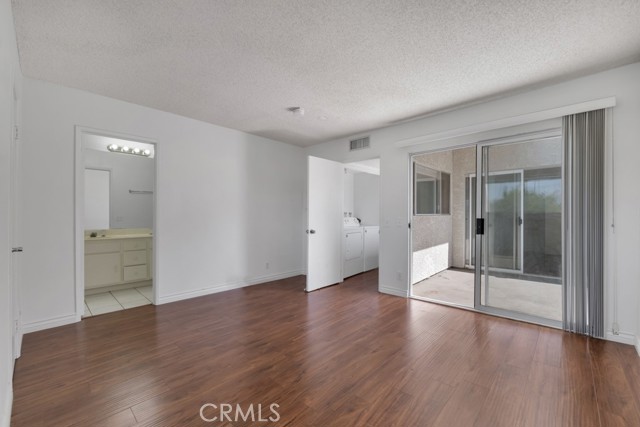 20155 Keswick Street, Winnetka CA: https://media.crmls.org/medias/5b6c721a-74d5-4d87-b296-9f81803d03b0.jpg