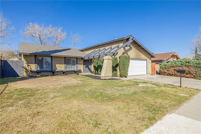 Detail Gallery Image 5 of 37 For 44125 Rodin, Lancaster,  CA 93535 - 4 Beds | 2 Baths