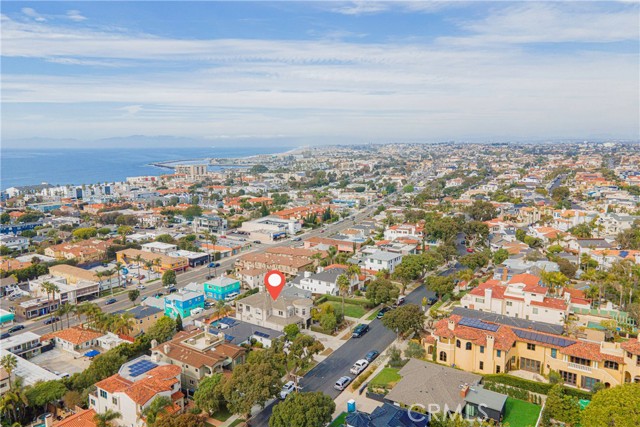 627 Gertruda Avenue, Redondo Beach, California 90277, 6 Bedrooms Bedrooms, ,5 BathroomsBathrooms,Residential,For Sale,Gertruda,SB25035773