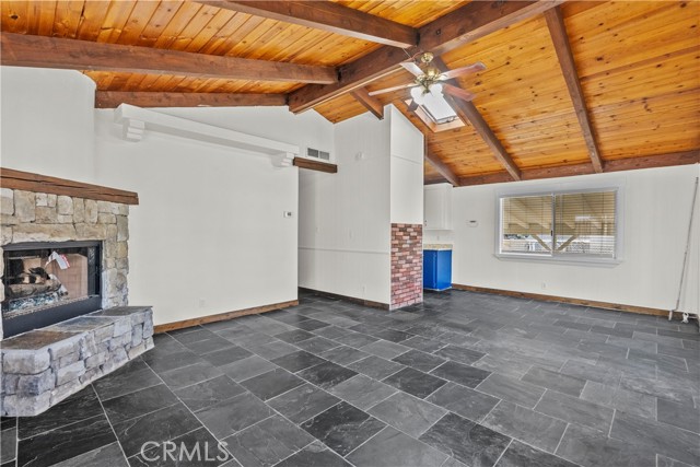 Detail Gallery Image 9 of 39 For 29506 Cromwell Ave, Castaic,  CA 91384 - 3 Beds | 2 Baths