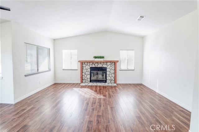 Detail Gallery Image 16 of 43 For 7855 Bangor Ave, Hesperia,  CA 92345 - 4 Beds | 2 Baths