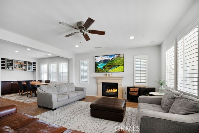 14450 Willamette Avenue, Chino CA: https://media.crmls.org/medias/5b6e8503-038a-4d8d-b9fe-4813d6995c60.jpg