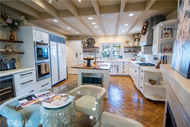 Detail Gallery Image 14 of 41 For 5770 E Lucia, Long Beach,  CA 90803 - 4 Beds | 1/2 Baths