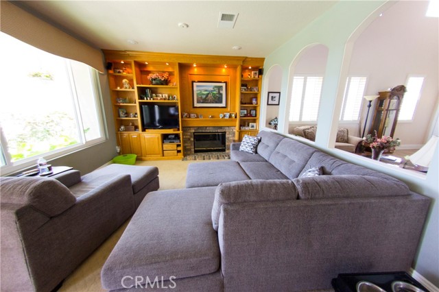 19724 Kilfinan Street, Porter Ranch CA: https://media.crmls.org/medias/5b70ecc7-86c3-4e8d-80ed-2024d2ba1e47.jpg
