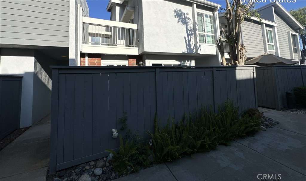 605 Rainier Way #204