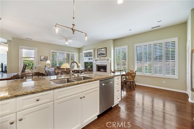 Detail Gallery Image 16 of 33 For 24024 Augusta Dr, Corona,  CA 92883 - 2 Beds | 2 Baths