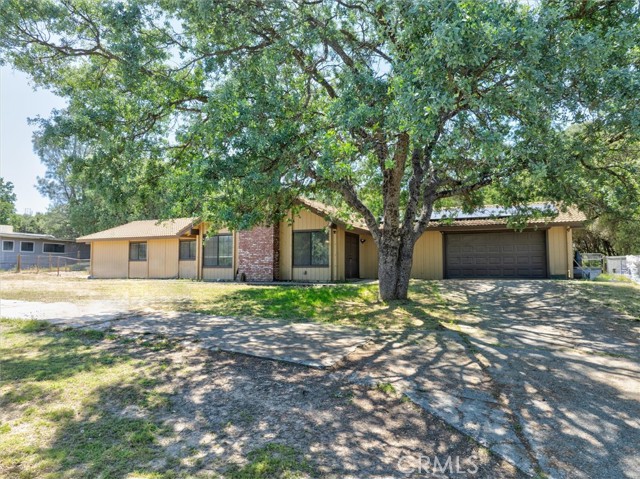 Detail Gallery Image 1 of 37 For 47440 Hopi Ave, Coarsegold,  CA 93614 - 3 Beds | 2 Baths