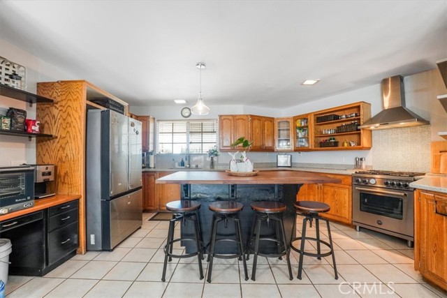 Detail Gallery Image 12 of 36 For 13720 Woodcock Avenue, Sylmar,  CA 91342 - 4 Beds | 3 Baths