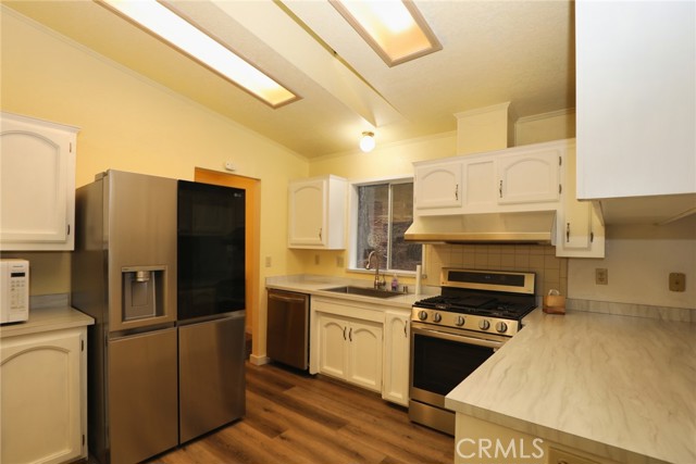 Detail Gallery Image 12 of 30 For 9356 Rockys Rd, Middletown,  CA 95461 - 3 Beds | 2 Baths