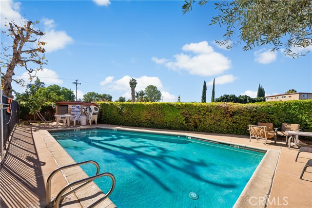 Detail Gallery Image 42 of 52 For 21054 Parthenia #11,  Canoga Park,  CA 91304 - 3 Beds | 3 Baths