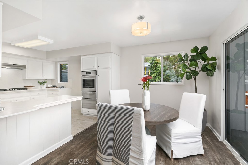 283 Dolphin Way