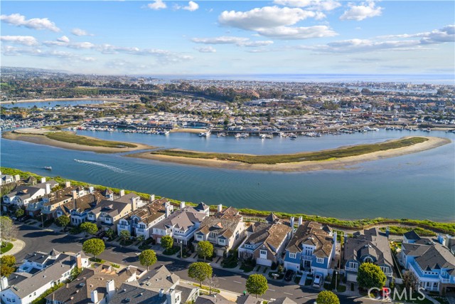 Detail Gallery Image 30 of 34 For 47 Cape Andover, Newport Beach,  CA 92660 - 4 Beds | 3/2 Baths