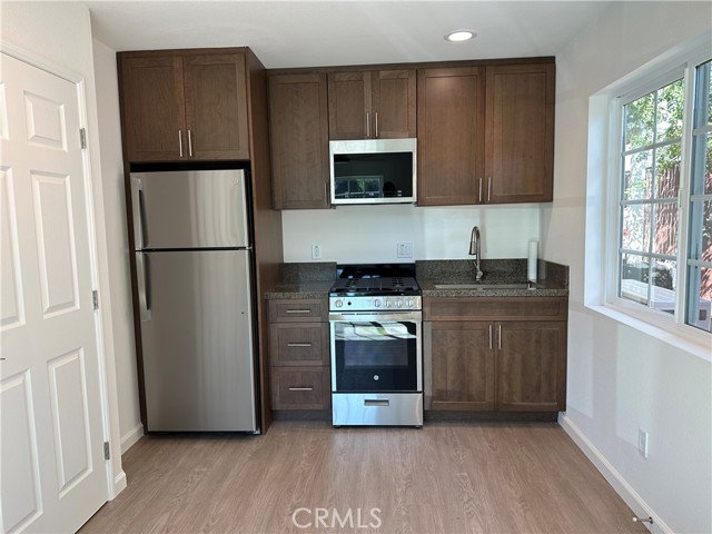 6646 Neddy Avenue, West Hills CA: https://media.crmls.org/medias/5b750d94-84d8-433b-accb-519d8fc78625.jpg