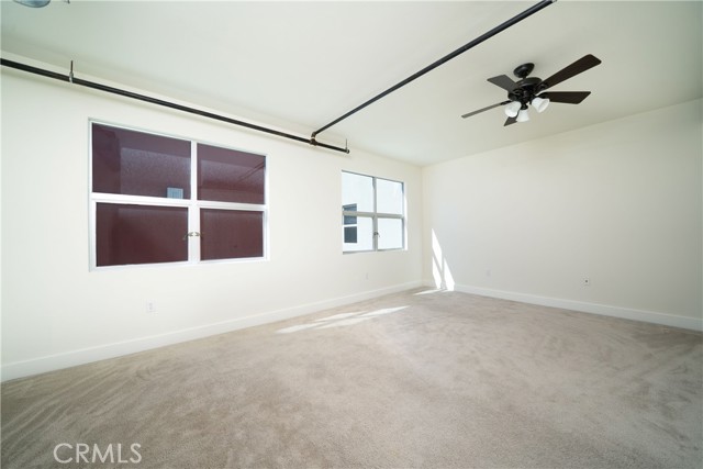 937 E Santa Ana Boulevard, Santa Ana CA: https://media.crmls.org/medias/5b759ace-c58b-4298-820f-b2592ffbbd65.jpg