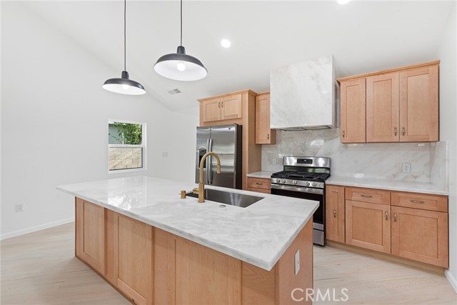 Detail Gallery Image 9 of 33 For 1108 Williamson Ave, Fullerton,  CA 92833 - 4 Beds | 2 Baths