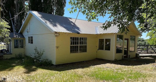 Detail Gallery Image 15 of 20 For 42528 County Road 1, Unincorporated,  CA 96115 - 4 Beds | 2 Baths