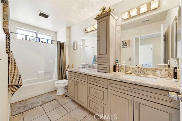 Detail Gallery Image 20 of 31 For 14141 Polk St #1,  Sylmar,  CA 91342 - 3 Beds | 1/1 Baths