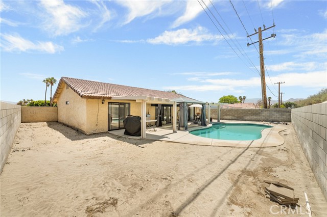 27525 Ventura Drive, Cathedral City CA: https://media.crmls.org/medias/5b7603f6-5e57-4f6e-a50b-9871269f51e4.jpg