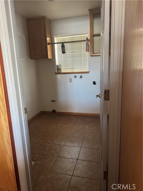 18965 Siskiyou Road, Apple Valley CA: https://media.crmls.org/medias/5b7646d4-fa13-4659-b13b-7cd26f01adaa.jpg