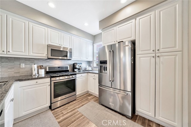 5325 Pacific Terrace, Hawthorne CA: https://media.crmls.org/medias/5b76cf9a-e191-4165-9b31-08eaf21a865e.jpg