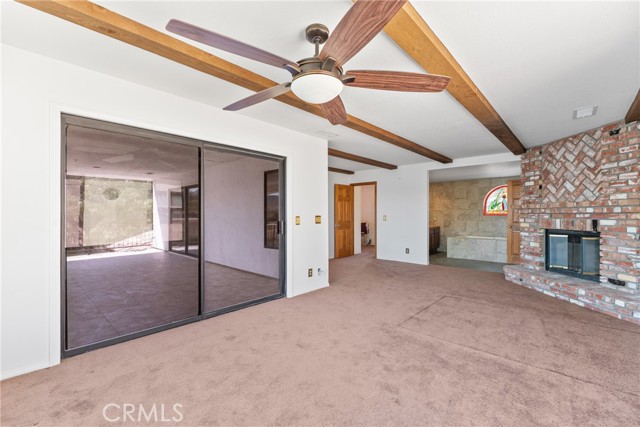 21998 Strawberry Lane, Canyon Lake CA: https://media.crmls.org/medias/5b77506b-26ac-4a23-a26e-3514c08c46f5.jpg