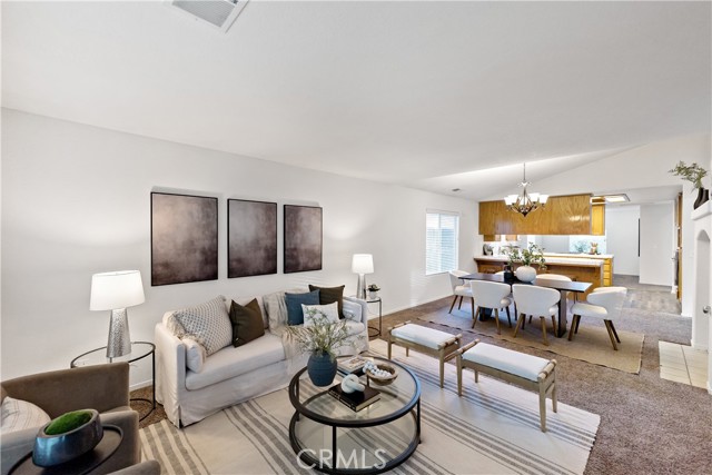 Detail Gallery Image 3 of 27 For 8847 N Woodrow, Fresno,  CA 93720 - 5 Beds | 3/1 Baths