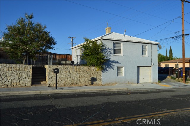 Detail Gallery Image 1 of 41 For 16726 Forrest Ave, Victorville,  CA 92395 - 2 Beds | 1 Baths